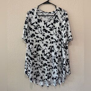 Lane Bryant Black Floral Short Sleeve Top